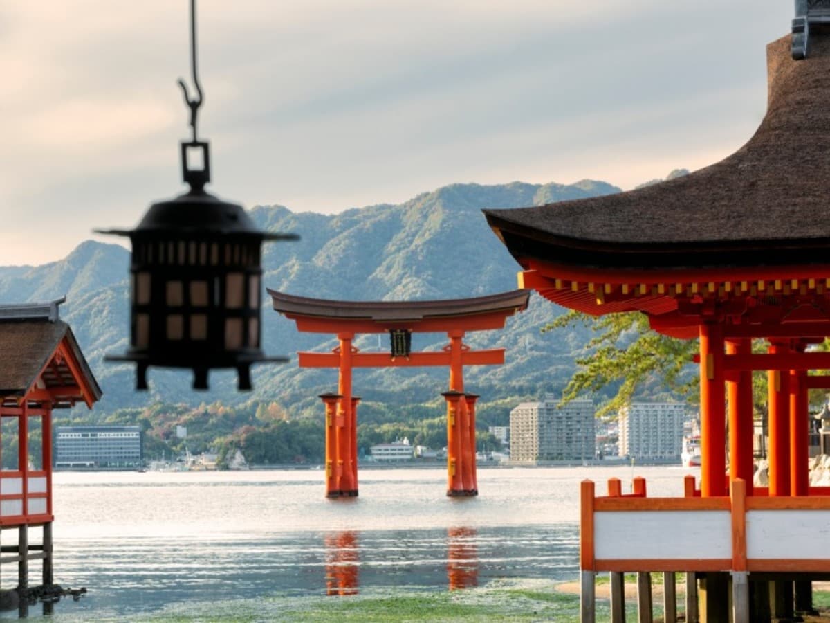 Colors of Japan + Kanazawa & Gokayama