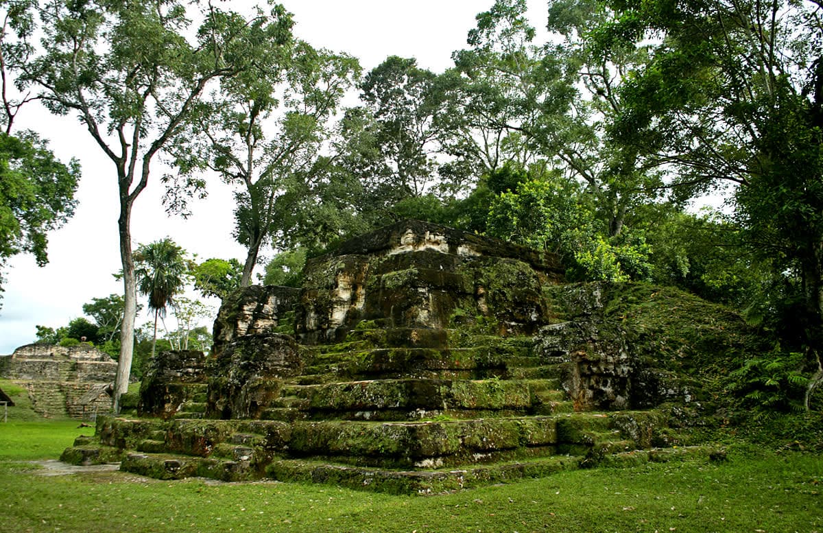 Vivencias en Pueblos Mayas - Privado (vuelo doméstico incluido)