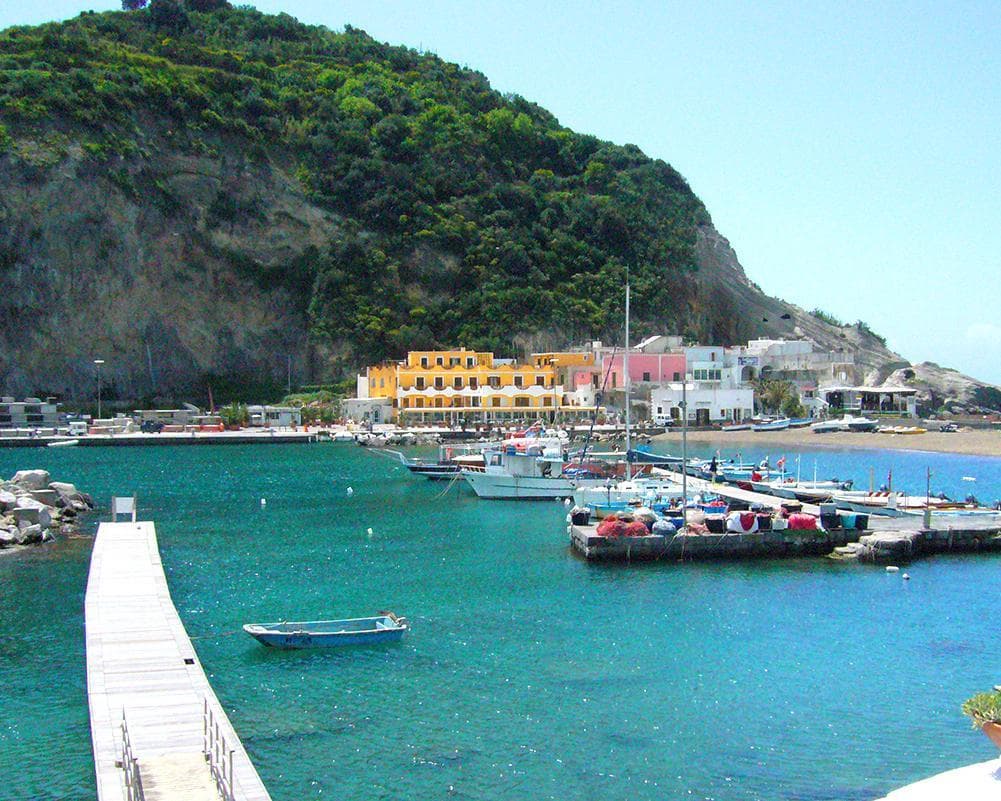 Serrara Fontana, Ilha de Ischia, Itália