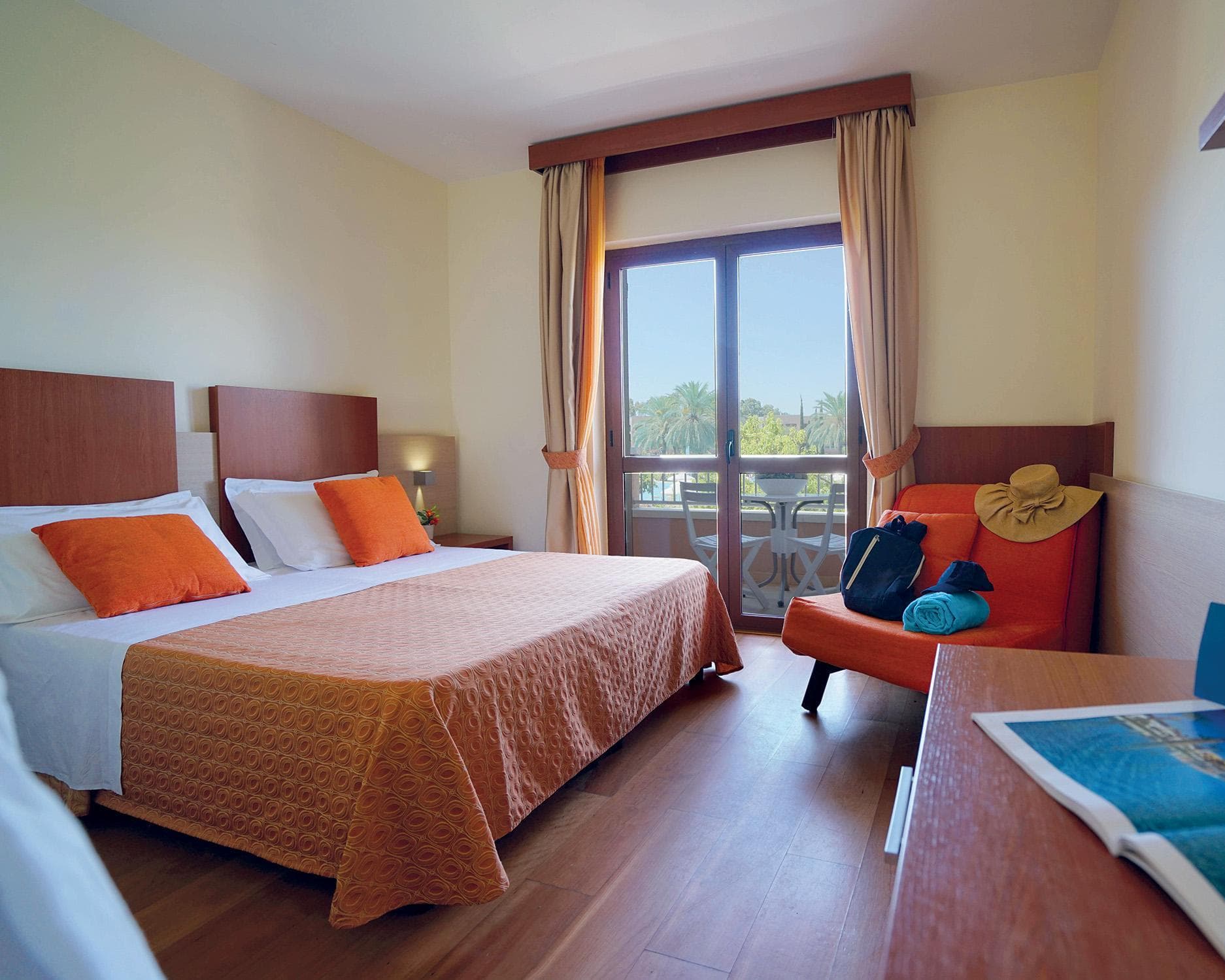 CALABRIA: VALTUR OTIUM RESORT 