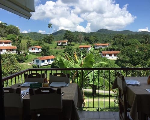 UNA PINCELADA CUBANA