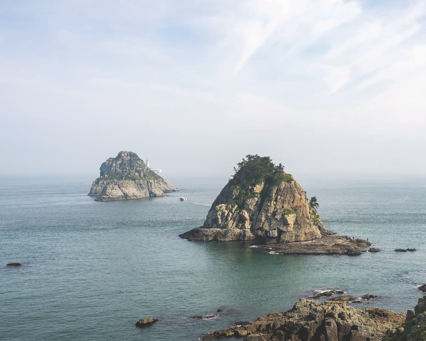 Japan and South Korea Expedition: Between Contrasts