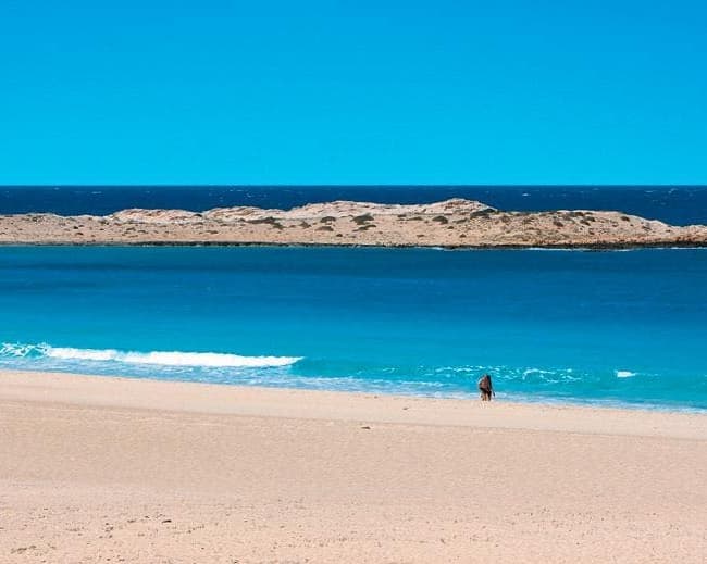 MARSA MATROUH: BRAVO ALMAZA BEACH 