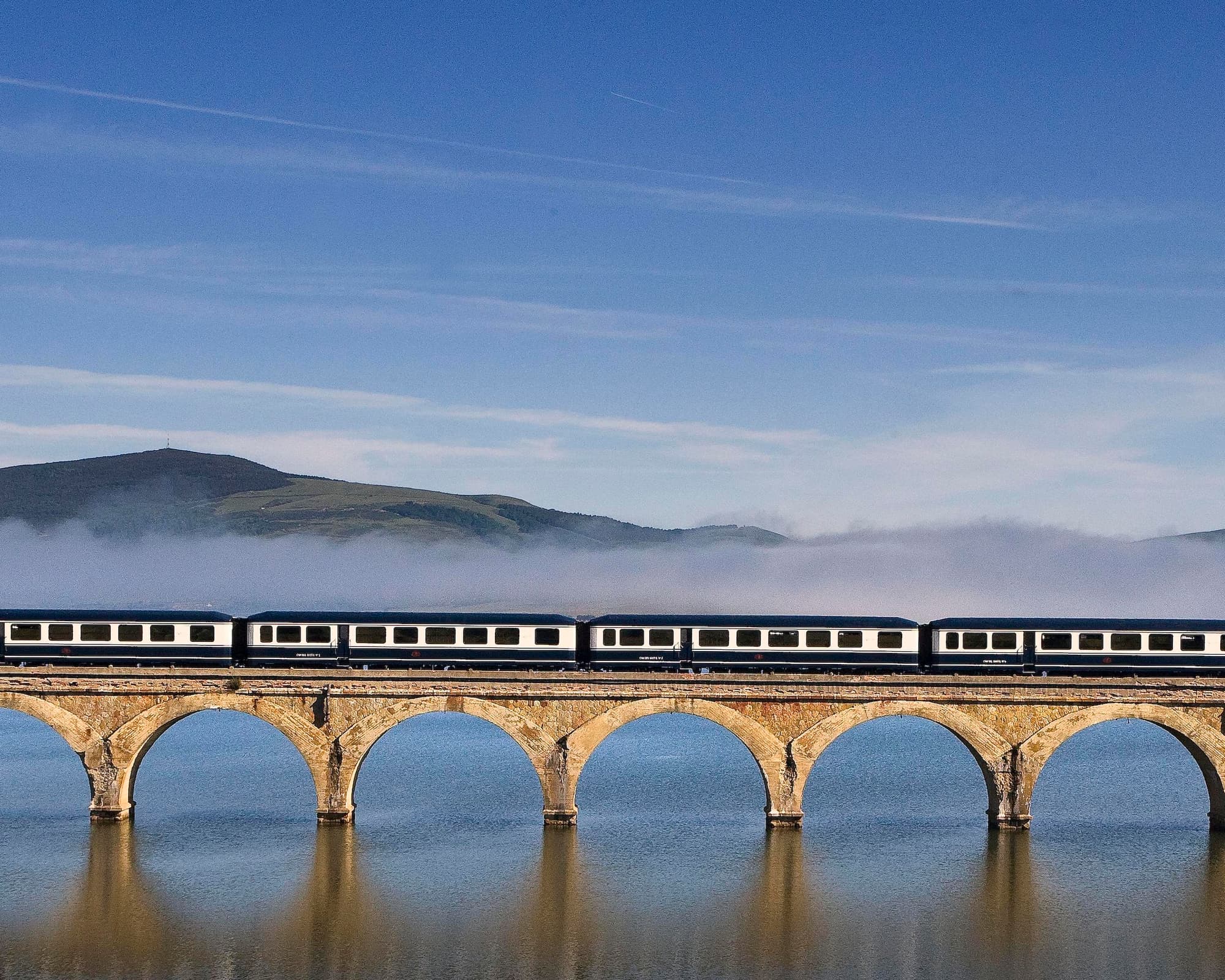 TRANSCANTABRICO GRAN LUJO - RUTA NORTE - RUTA CORTA (Santiago de Compostela-Gijón) 2026
