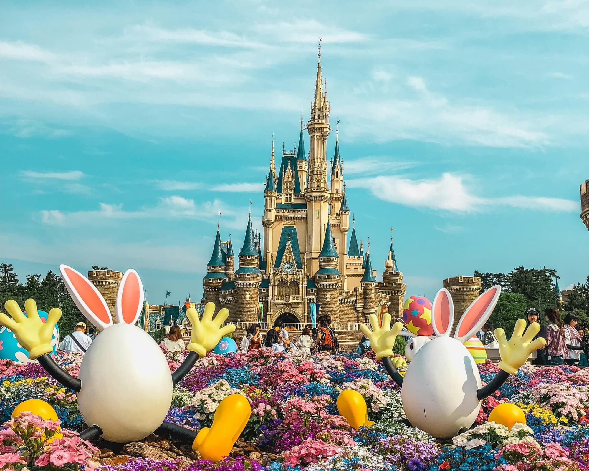 DUAL: Disney + Universal Studios