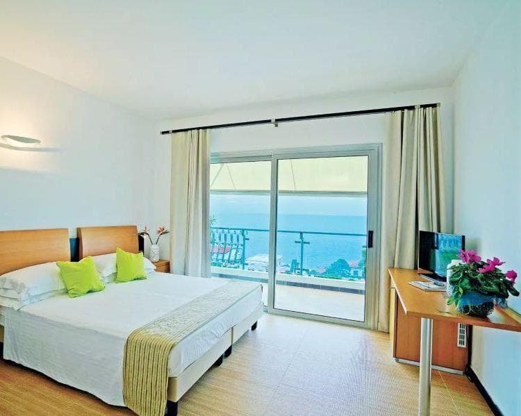 CALABRIA: VERACLUB SCOGLIO DELLA GALEA 