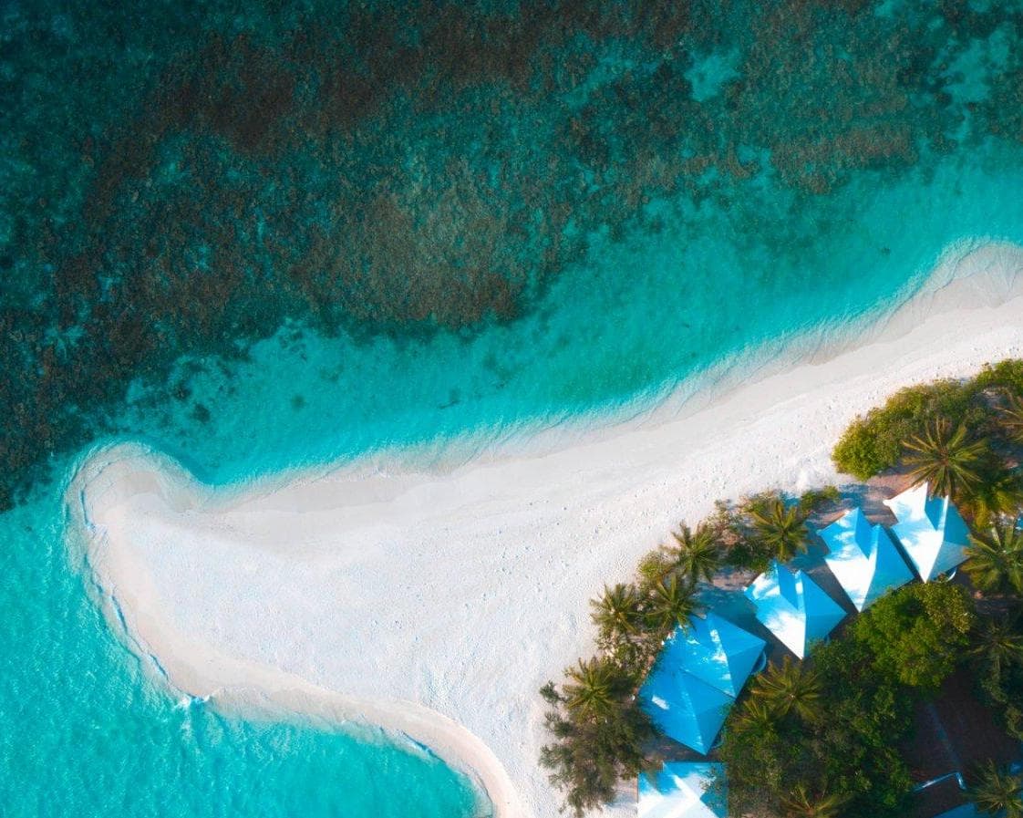 MALDIVE: SEACLUB SANDIES BATHALA RESORT