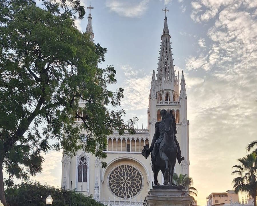 Guayaquil y Galapagos combinado con Santa Cruz 6 dias 