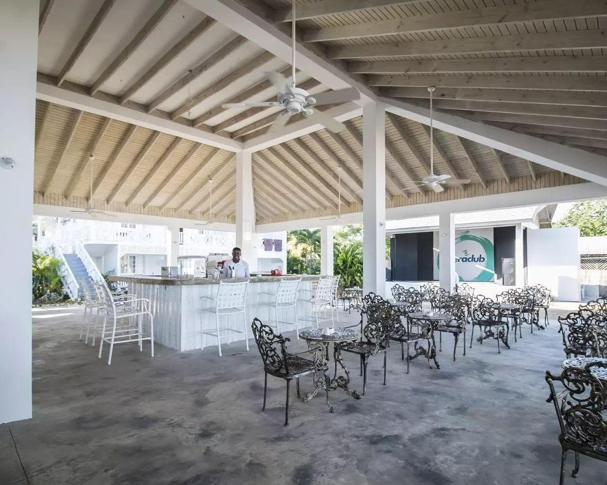 GIAMAICA: VERACLUB NEGRIL- Atmosphera collection +18