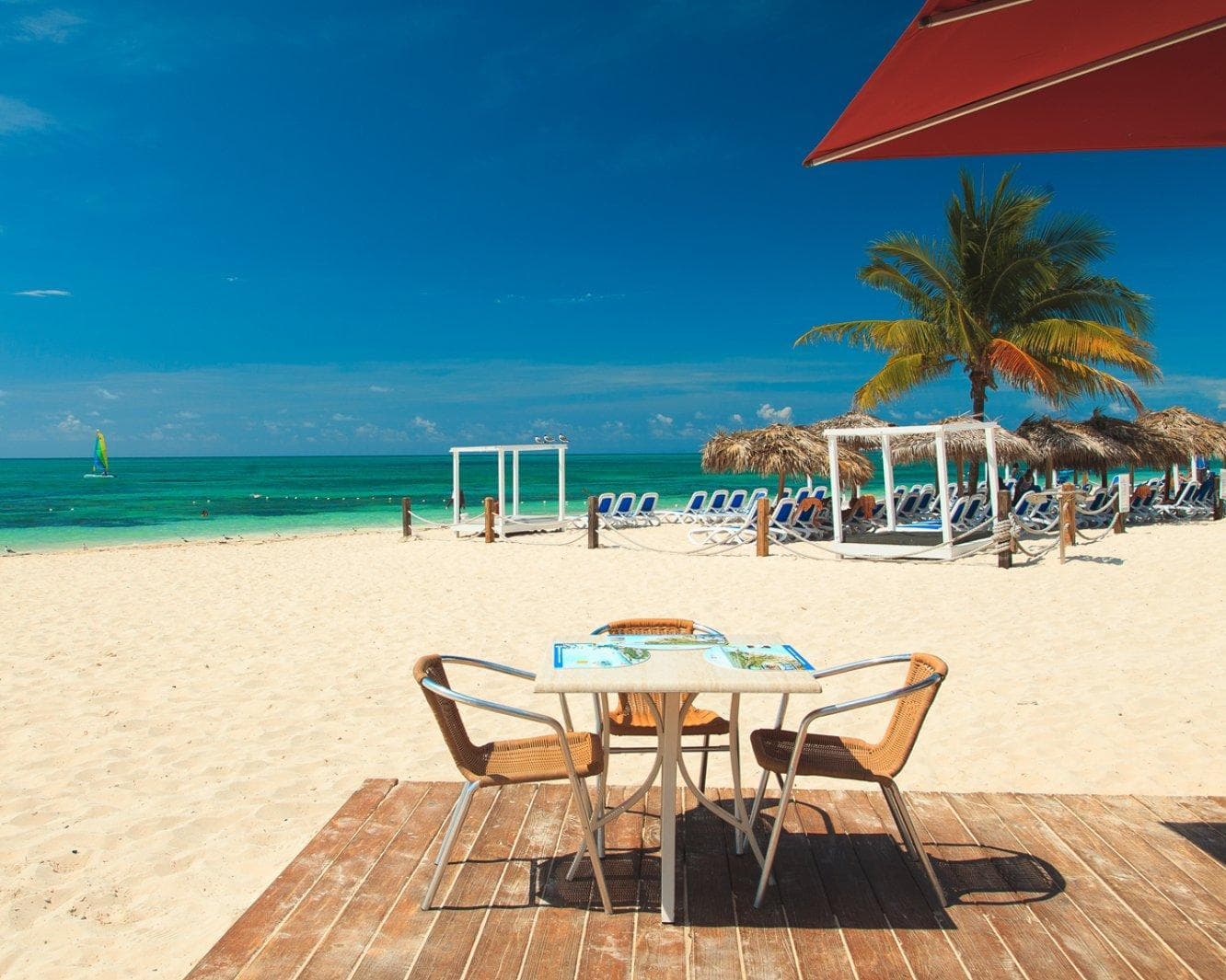 BAHAMAS: BRAVO VIVA FORTUNA BEACH 