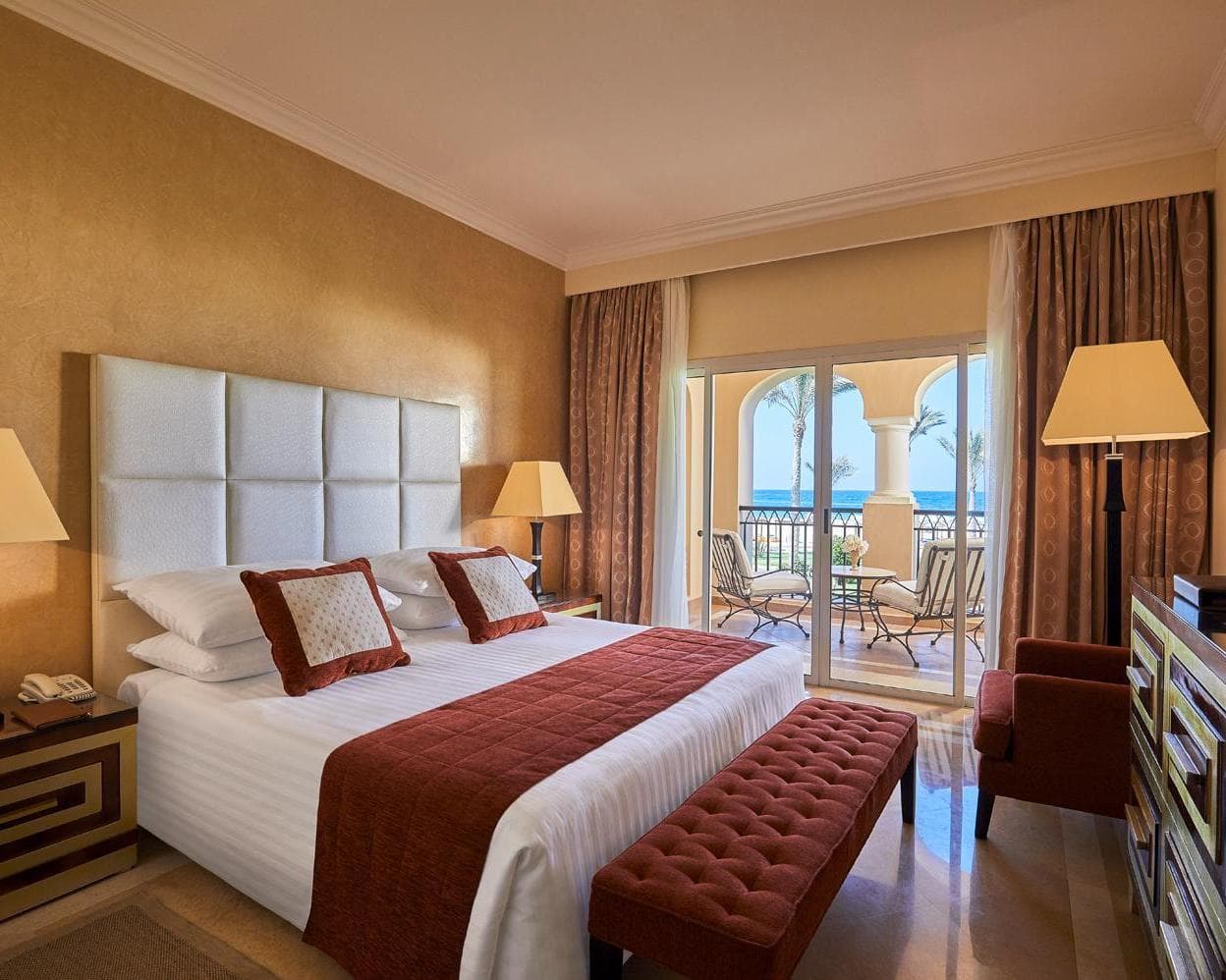 MARSA MATROUH: BRAVO PREMIUM ALMAZA BEACH 