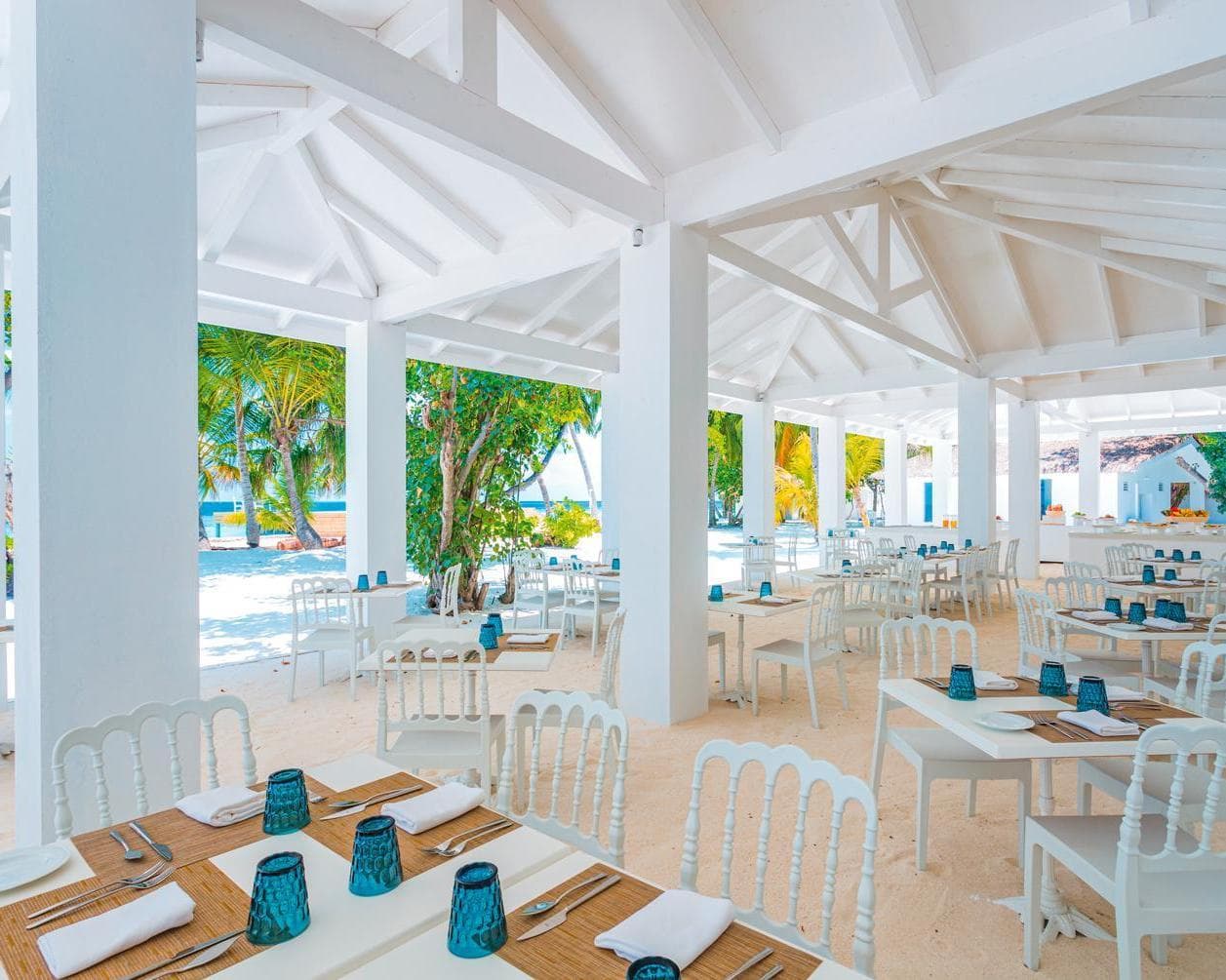 MALDIVE: SEACLUB SANDIES BATHALA RESORT