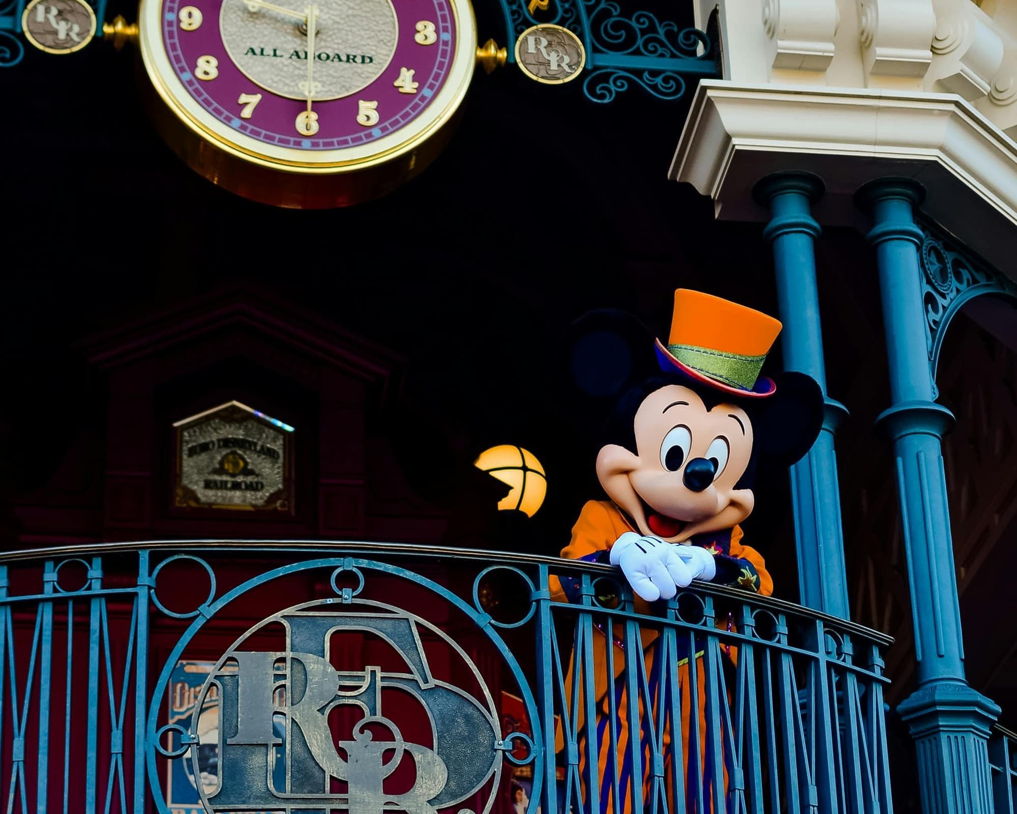 Experiencia Total en Parques Temáticos