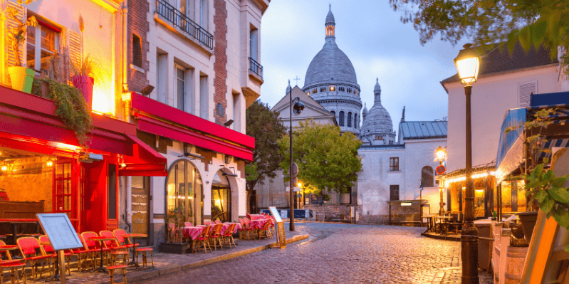 MONTMARTRE – PARÍS BY NIGHT