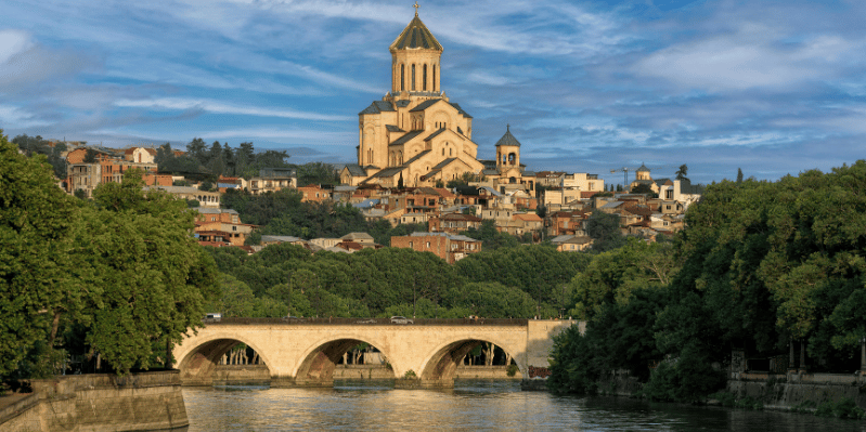 Día 8. TBILISI - ESTAMBUL - BARCELONA - PALMA