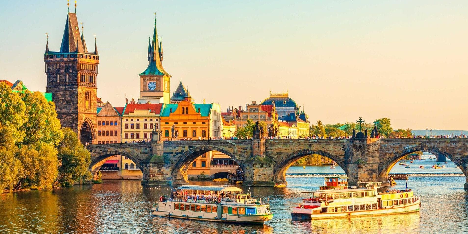 Day  6:  Sightseeing Tour in Prague