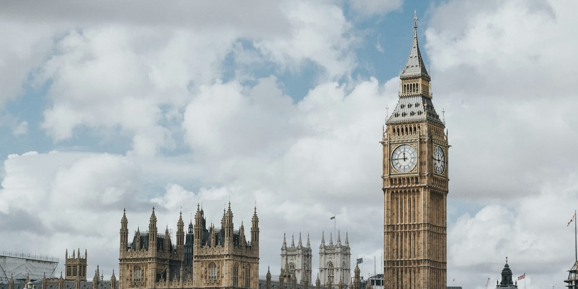 DÍA 03 (MARTES) LONDRES