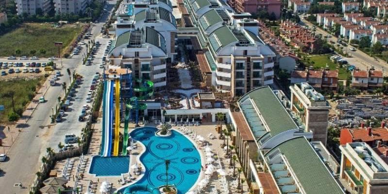 .Hotel Crystal Flora waterworld