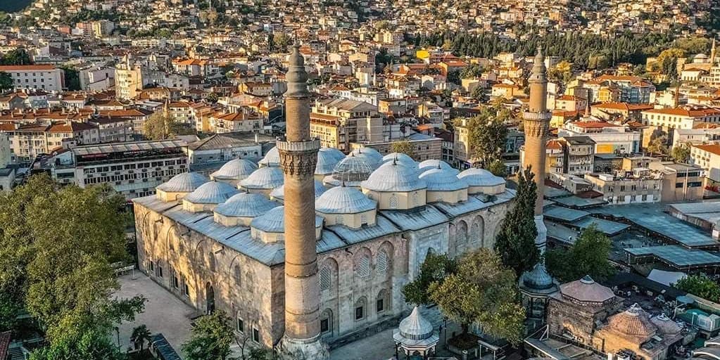 DÍA 10 • IZMIR/ KUŞADASI – BURSA – ESTAMBUL