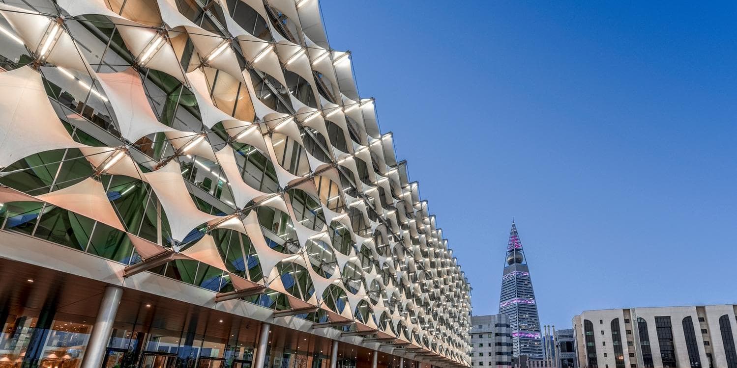 DAY 1: FRIDAY - RIYADH (ARRIVAL)