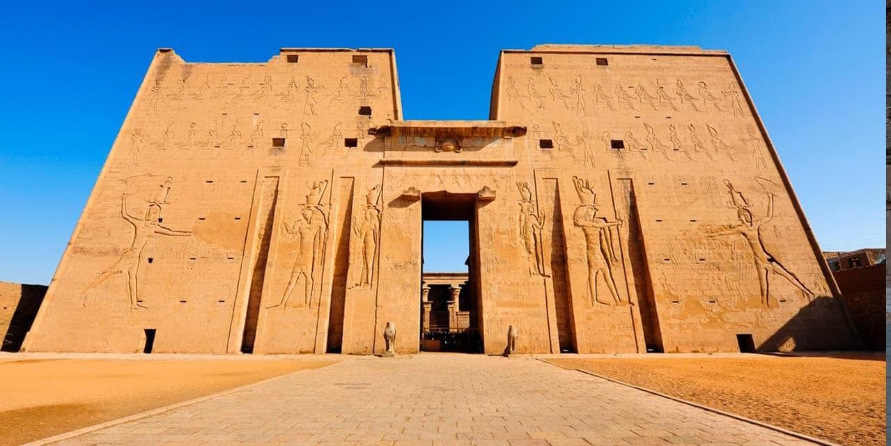 DÍA 14 • ASWAN - KOM OMBO – EDFU