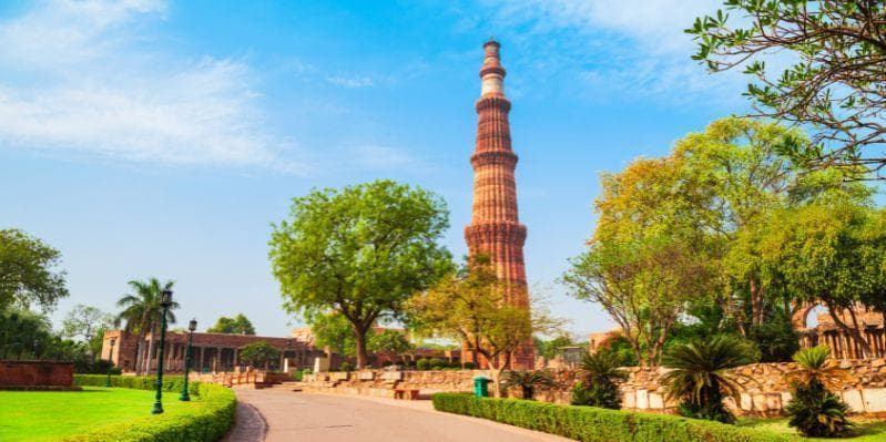 PARO / DELHI
