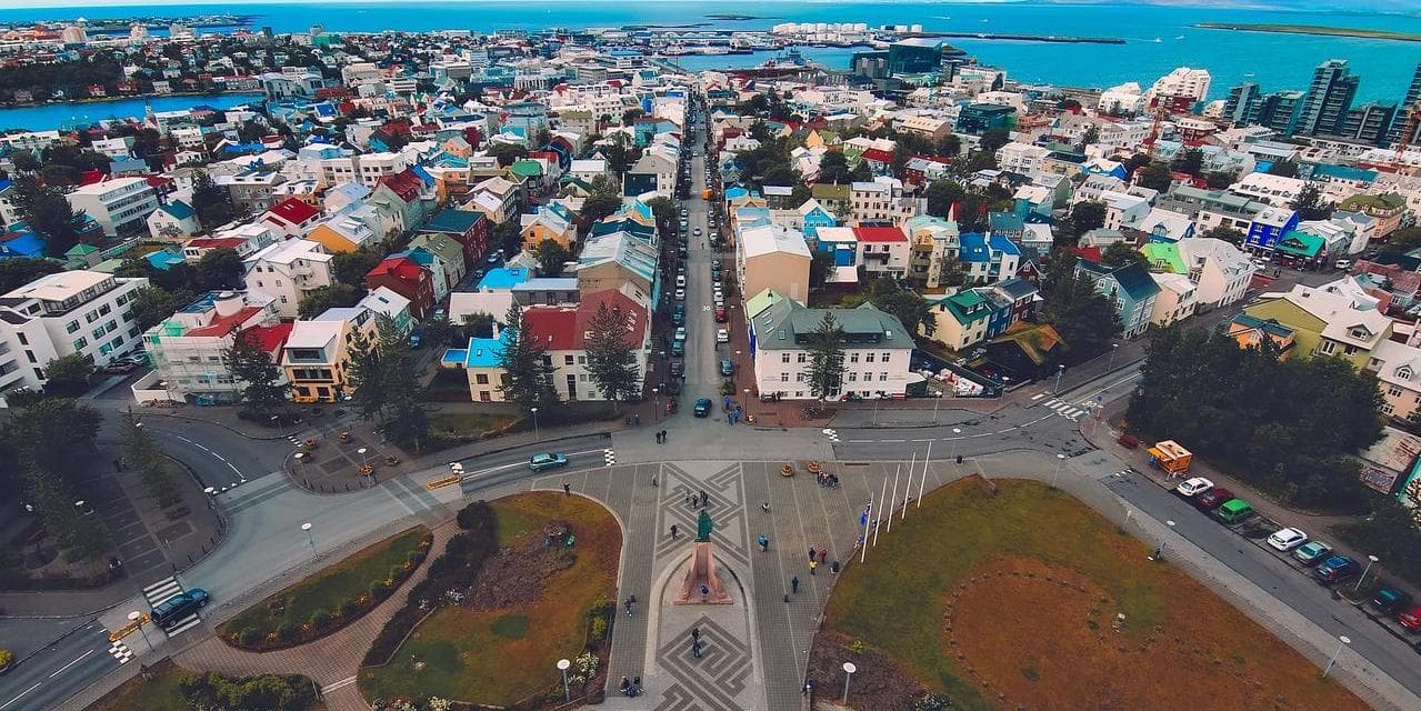 Giorno 1: ARRIVO A REYKJAVIK 