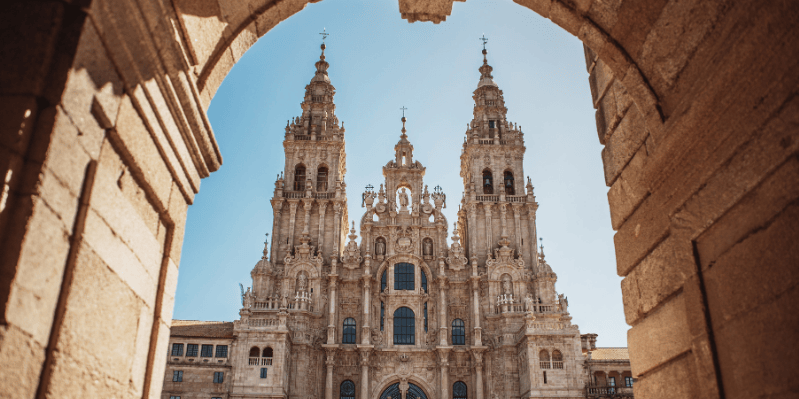PONFERRADA – SANTIAGO – PALMA