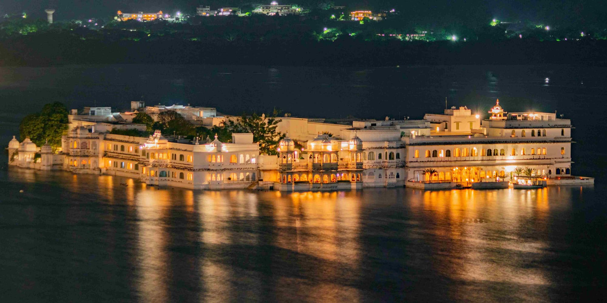 21 ottobre - Giorno 5: Jaipur – Pushkar - Udaipur (420 km, 7 ore circa)