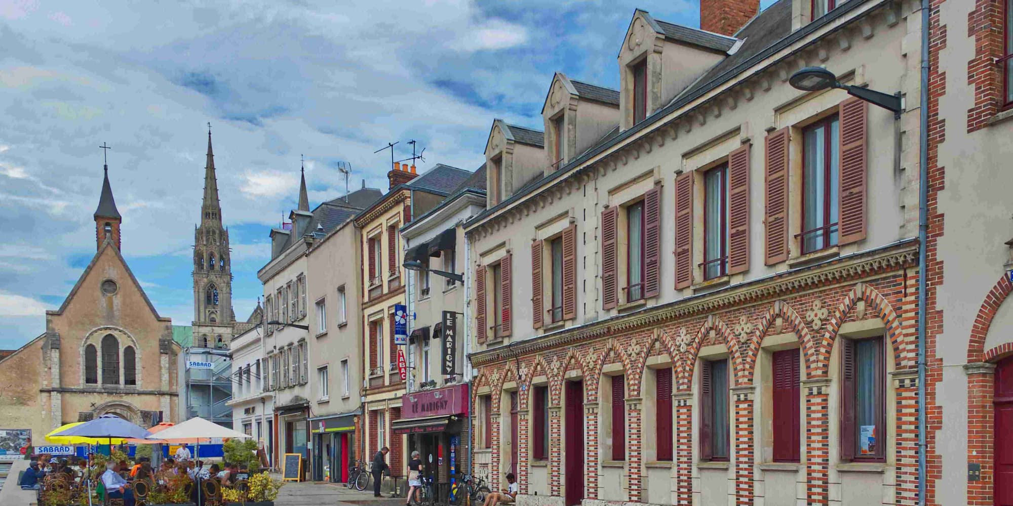 2º Giorno – PARIGI - CHARTRES - TOURS