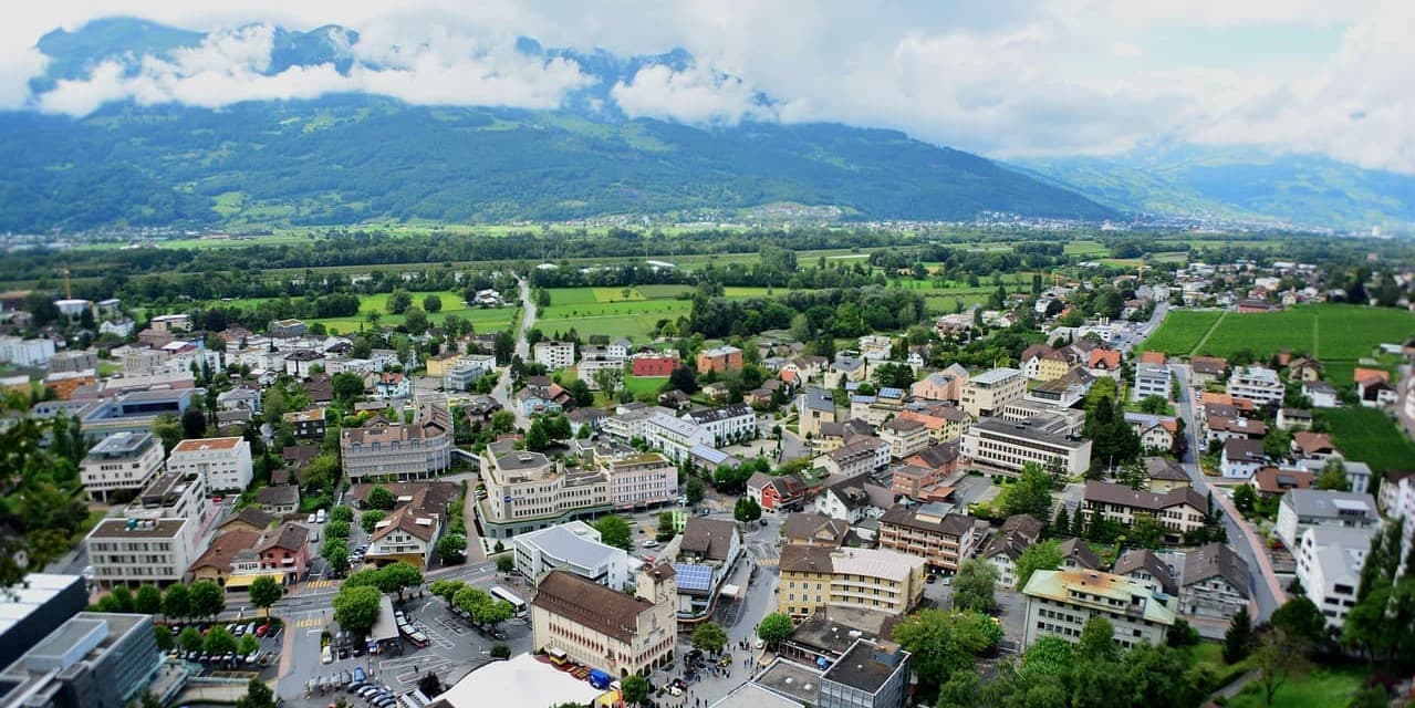 DÍA 7 • INNSBRUCK - LIECHTENSTEIN - ZÚRICH