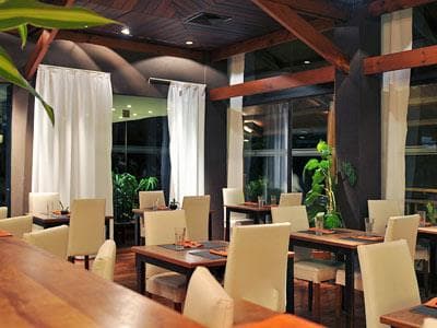 Raices Esturion Hotel