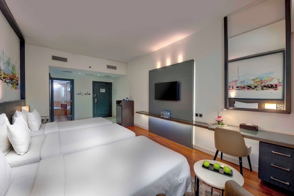 Howard Johnson Plaza By Wyndham Dubai Deira