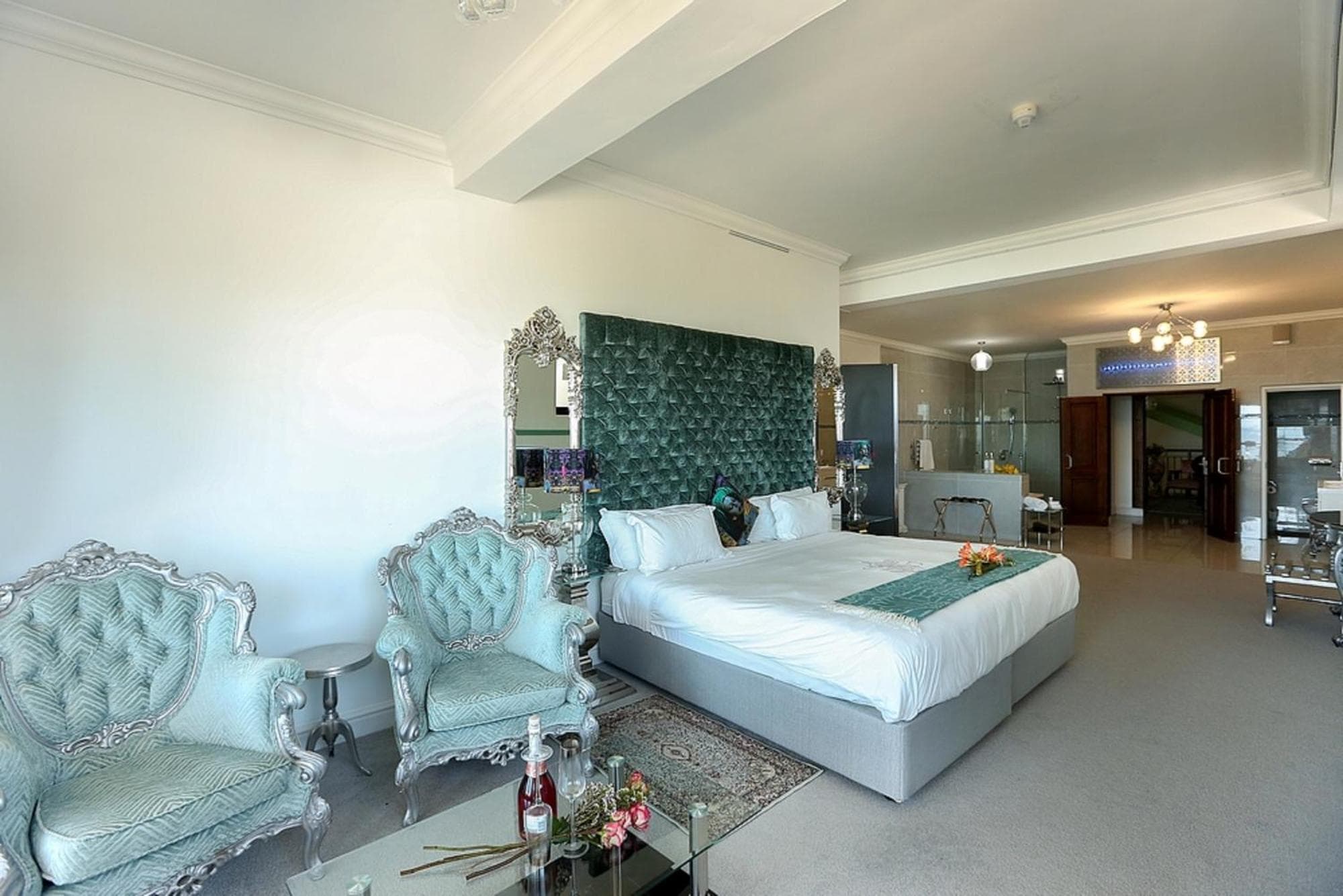 Misty Waves Boutique Hotel