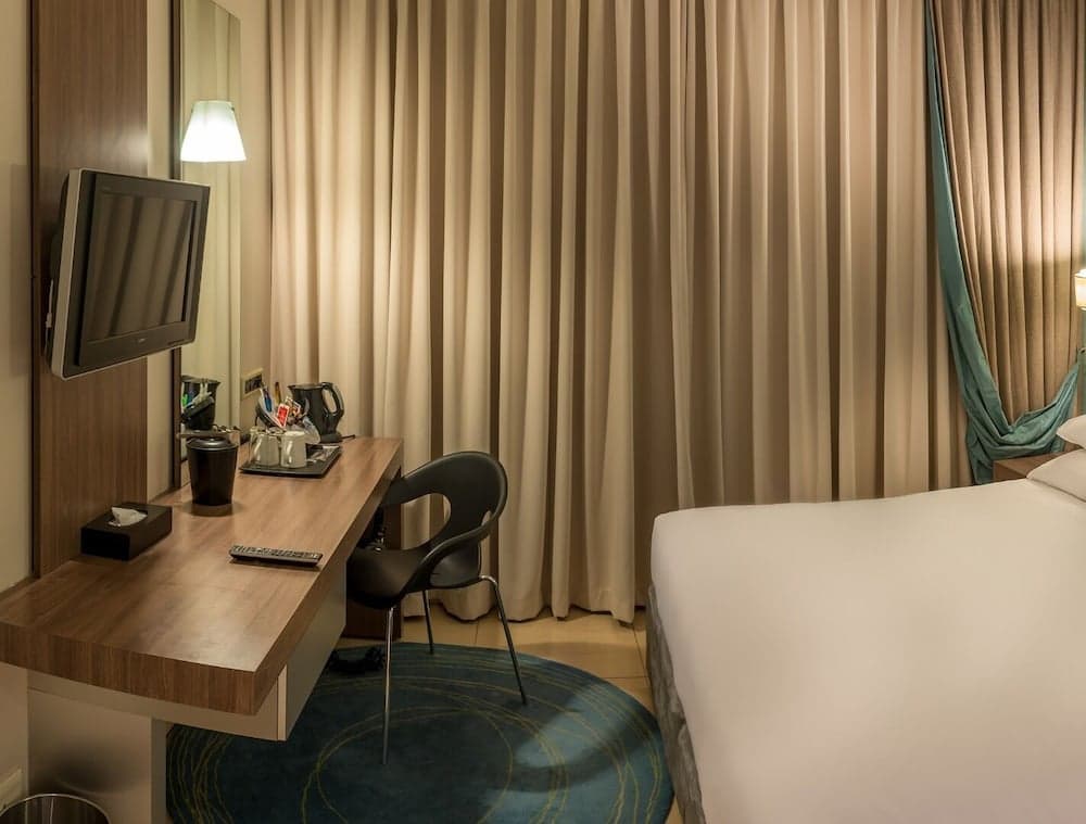 Peermont Metcourt at Emperors Palace, Room