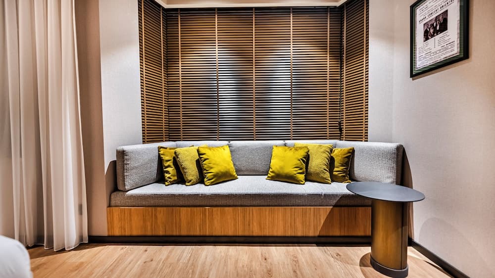 Lamartine Hotel
