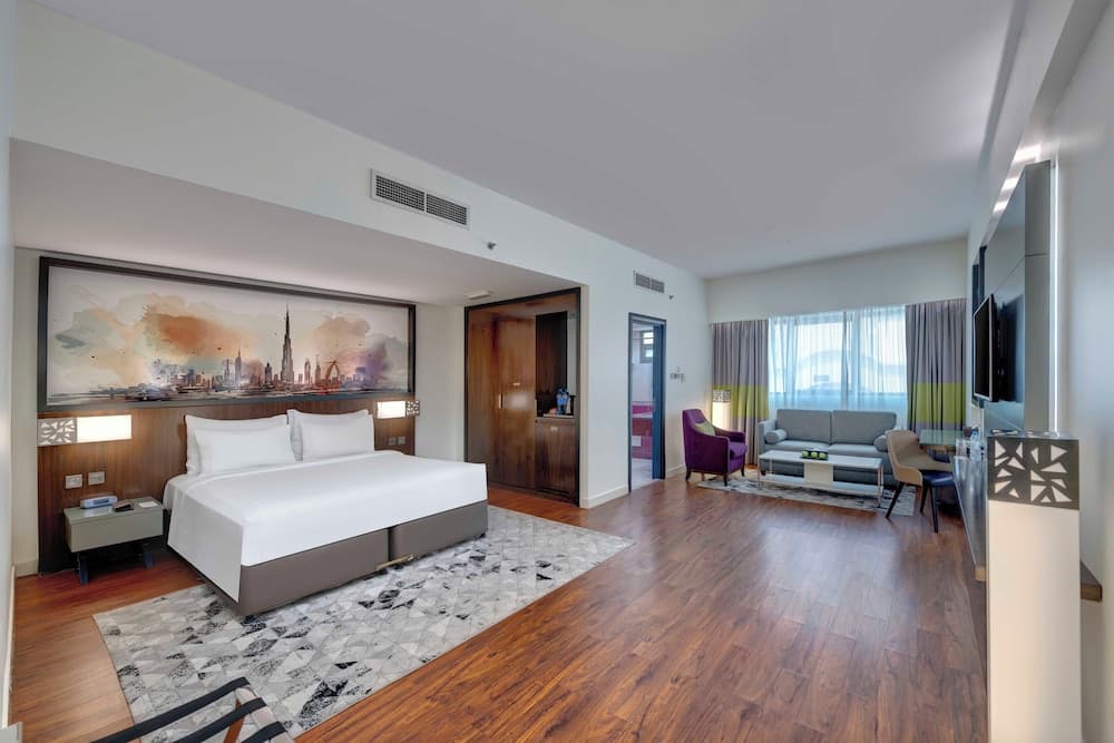 Howard Johnson Plaza By Wyndham Dubai Deira