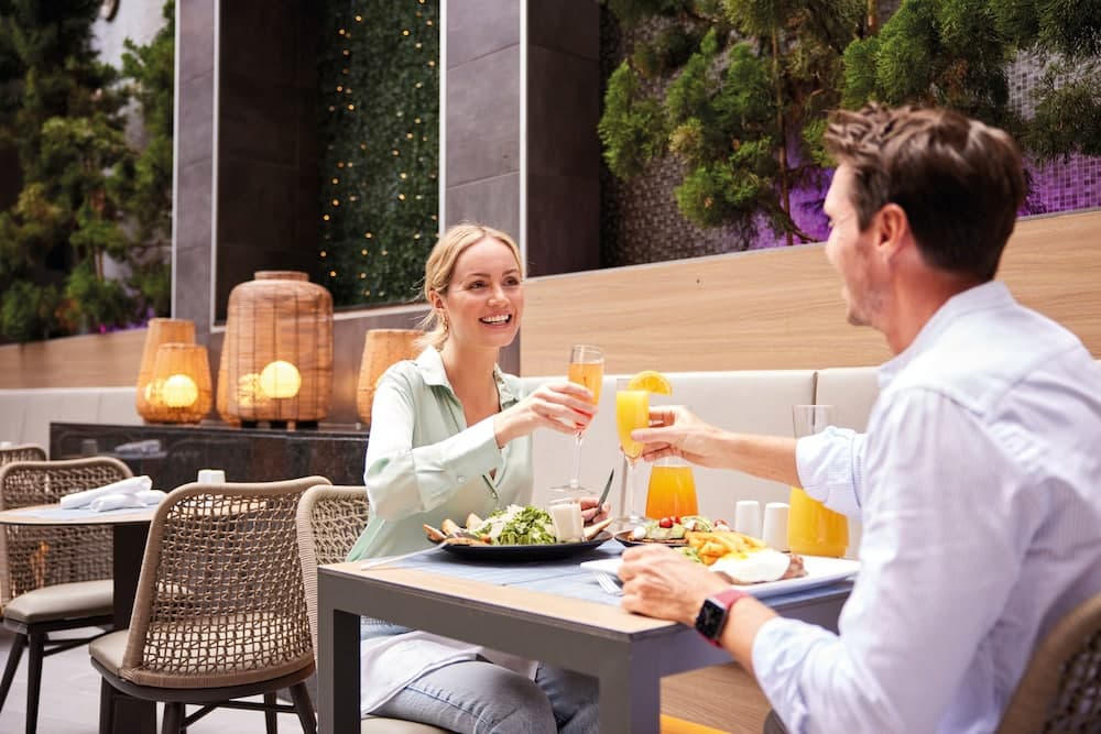 RIU Plaza New York Times Square, Restaurant