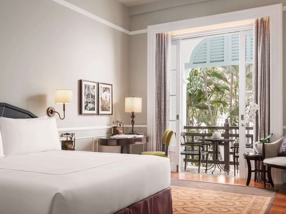 Raffles Hotel Le Royal, Room