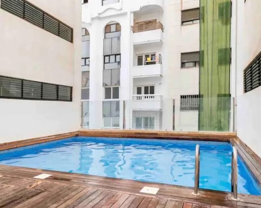original 2 bedrooms & balcony - tgv station & beach walk