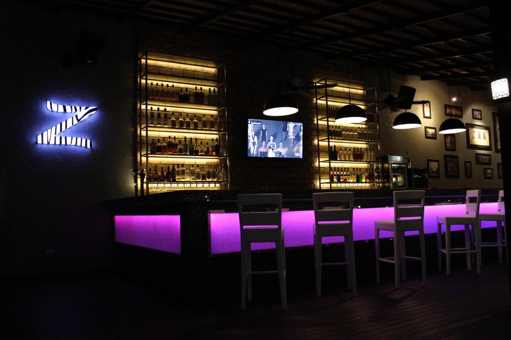 Kata Sea Breeze Resort - SHA Plus