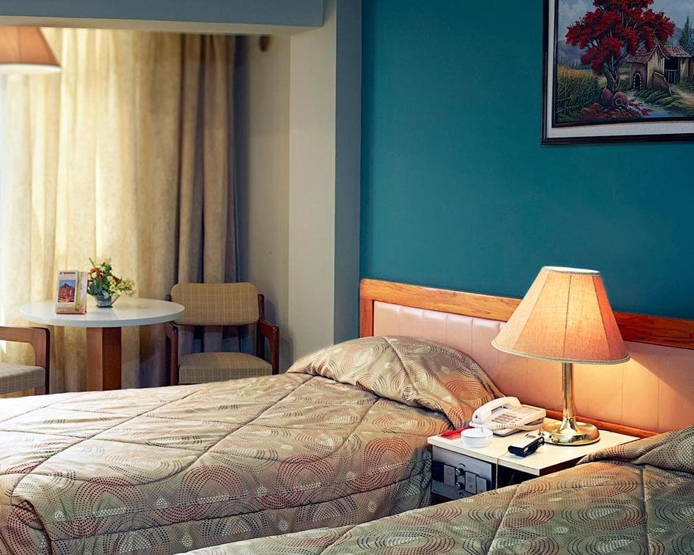CESAR´S PLAZA HOTEL