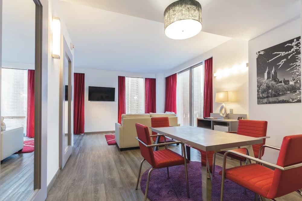 RIU Plaza New York Times Square, Living room