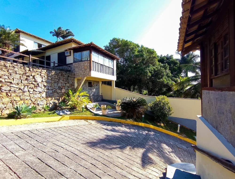 Gammel Dansk by Latitud, Exterior