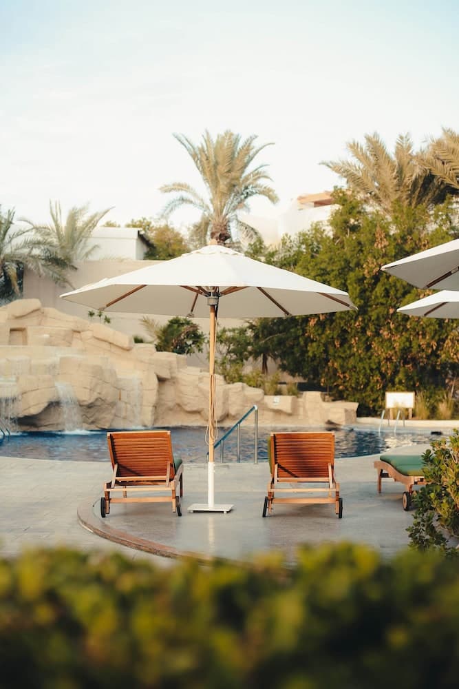 Dubai Marine Beach Resort & Spa