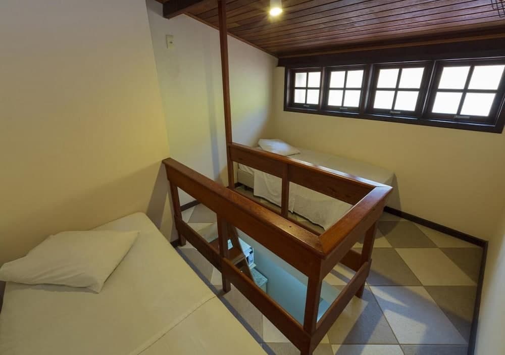Pousada Lonier Praia Inn