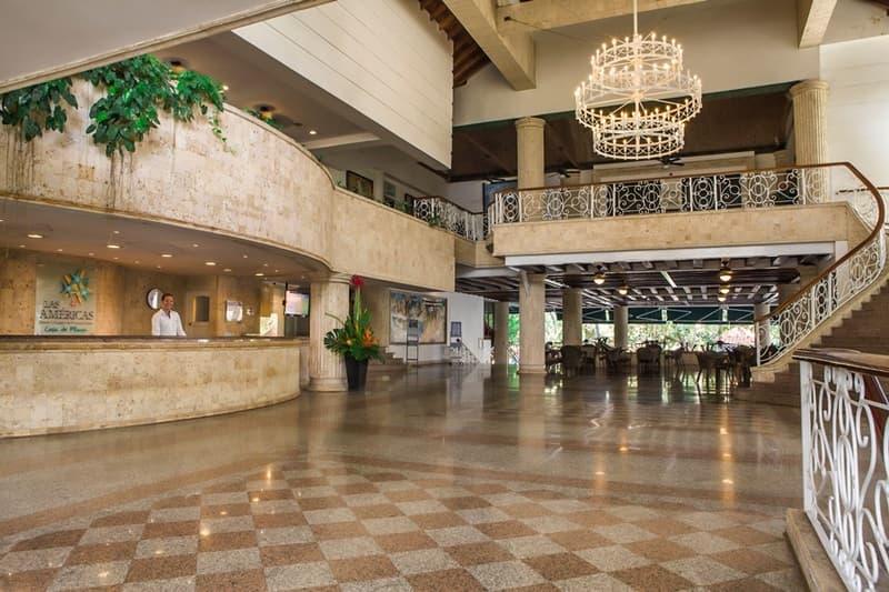 Las Americas Casa de Playa, GEN