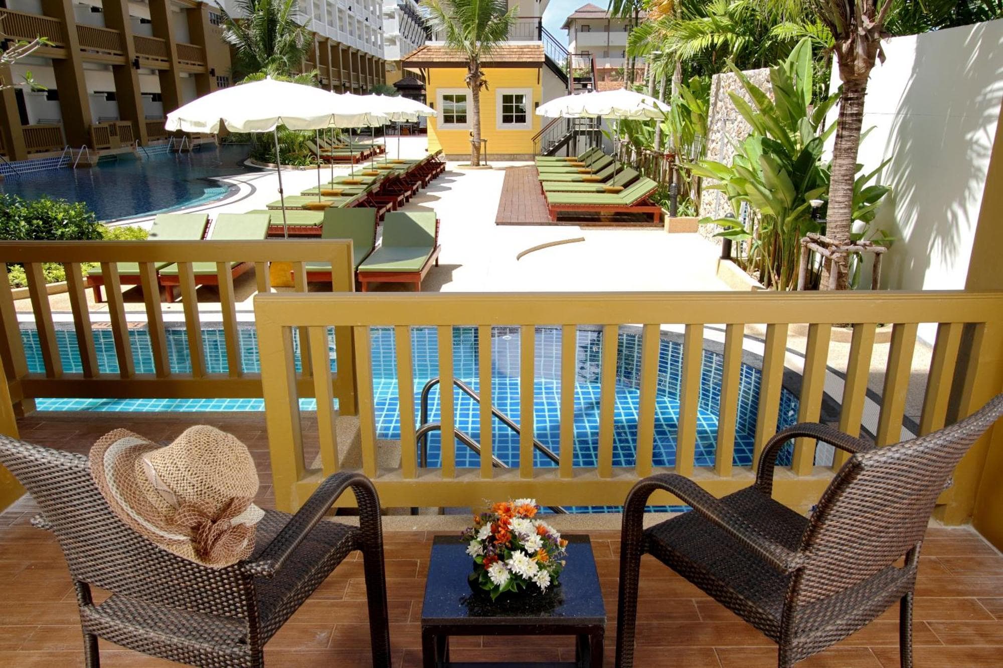 Kata Sea Breeze Resort - SHA Plus