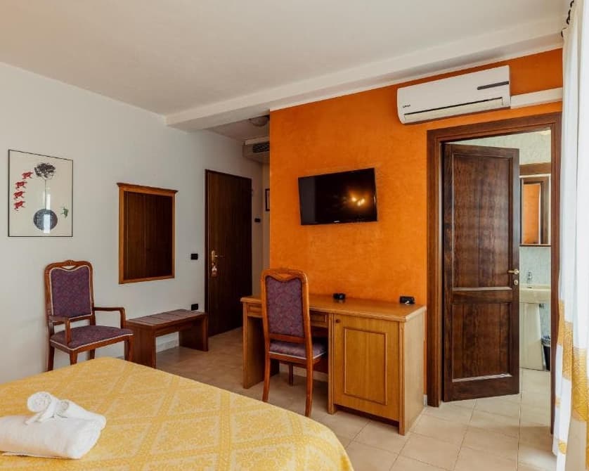 Club Malaspina Hotel & Resort