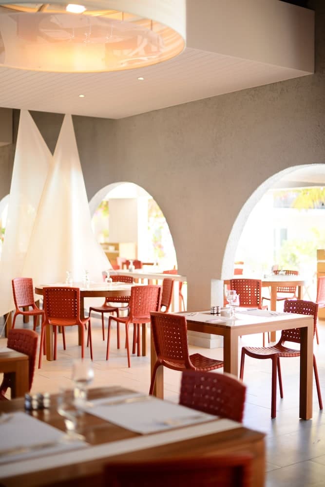 Veranda Palmar Beach Hotel - GATTINONI, Dining